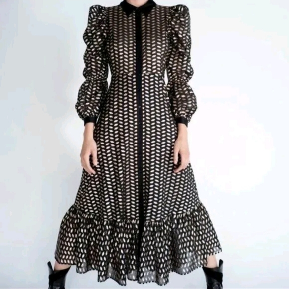 Zara Dresses & Skirts - Zara Black Gold Long Dress Metallic Aso Bloggers 4437/954 size XL